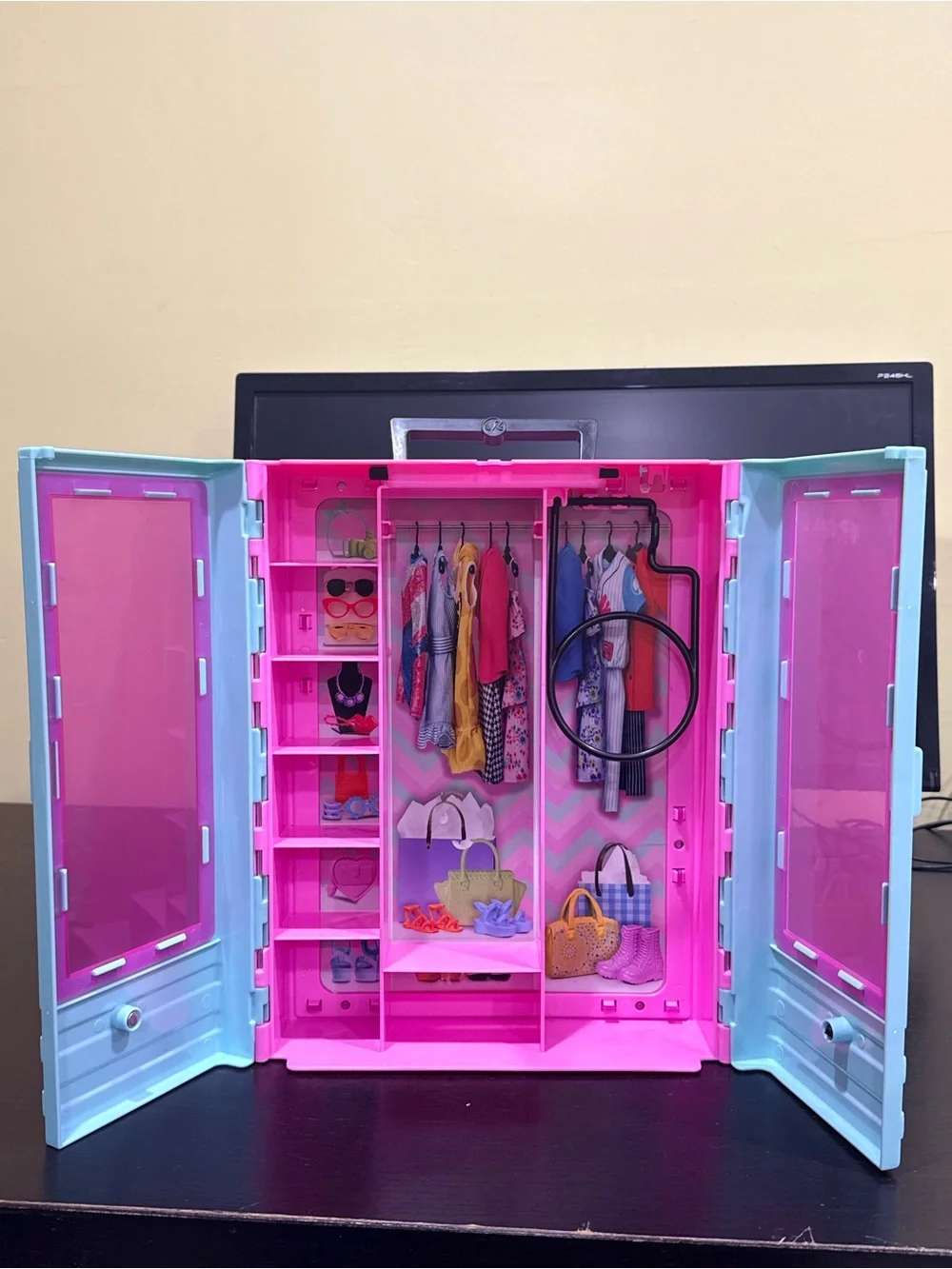 Barbie Dream Closet Wardrobe Playset Pink Blue Storage Case Organizer